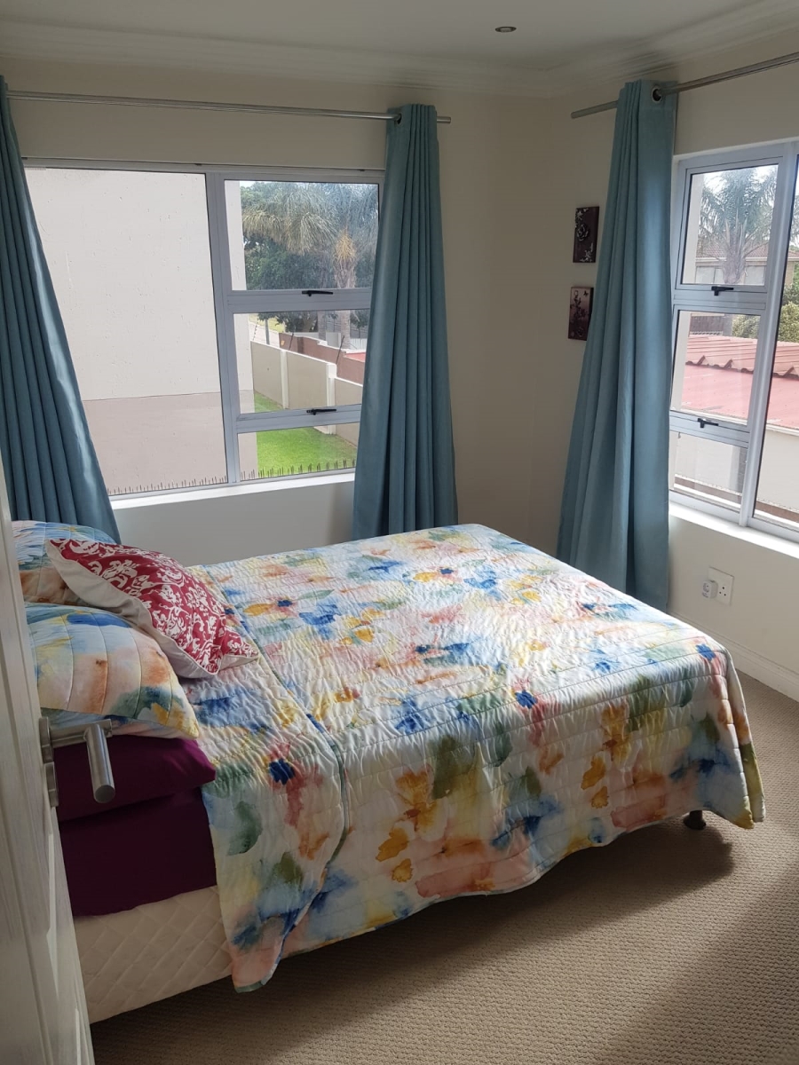 To Let 2 Bedroom Property for Rent in Jeffreys Bay Central Eastern Cape